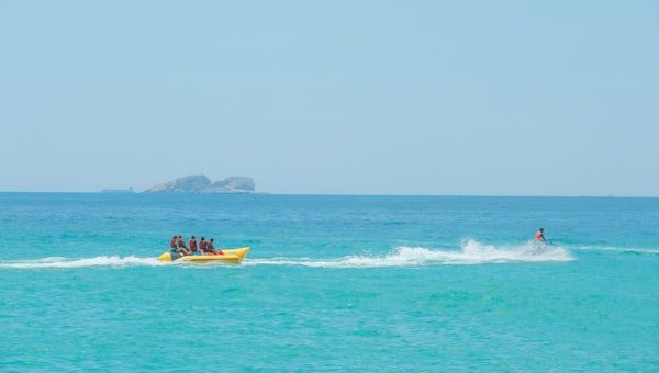 Boya Remolcada